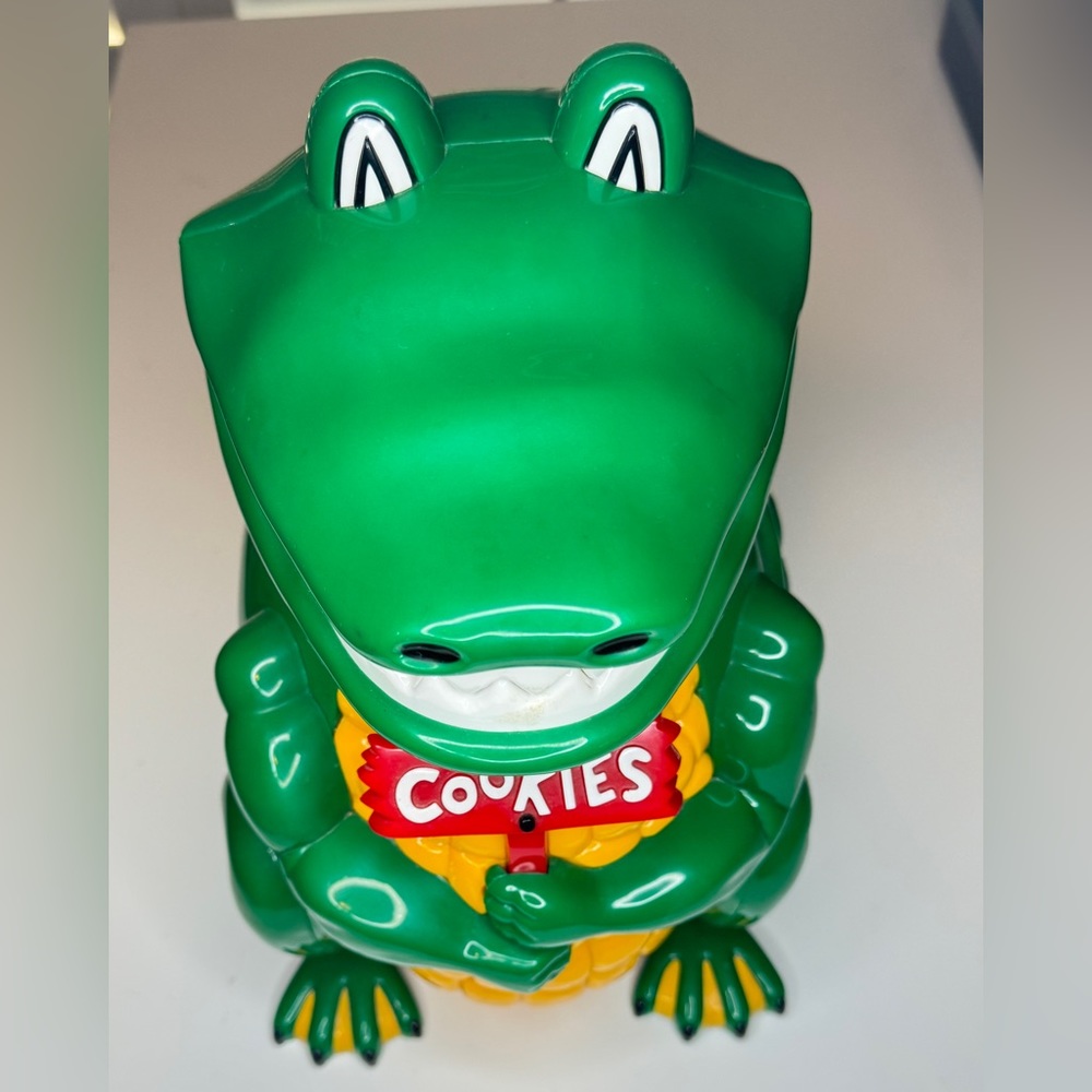Vintage 1999 Fun Damental Talking Cajun Alligator Cookie Jar